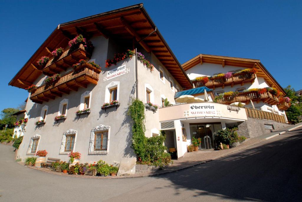 Oberwirt Weisses Kreuz Hotel Collepietra  Exterior photo